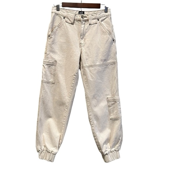 BDG Pants - BDG Urban Outfitters Cream 100% Cotton Denim Cargo Joggers Women’s Size 26